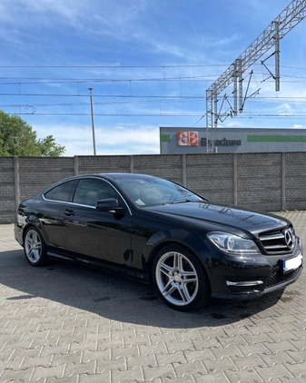 Mercedes-Benz Klasa C cena 73000 przebieg: 154000, rok produkcji 2014 z Oborniki małe 79